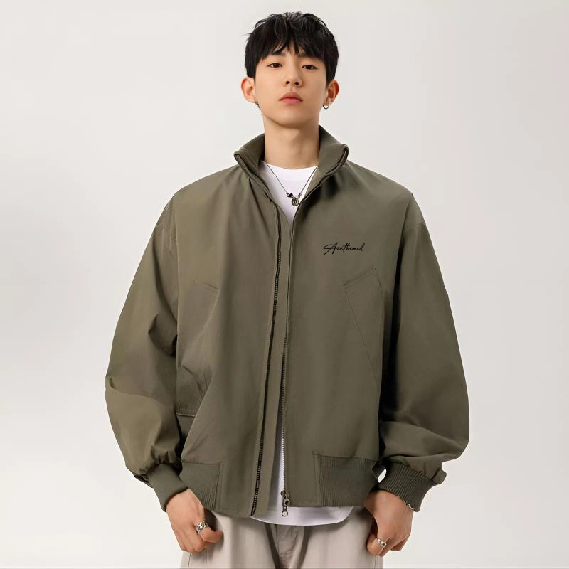 UNthemed cleanfitbomber