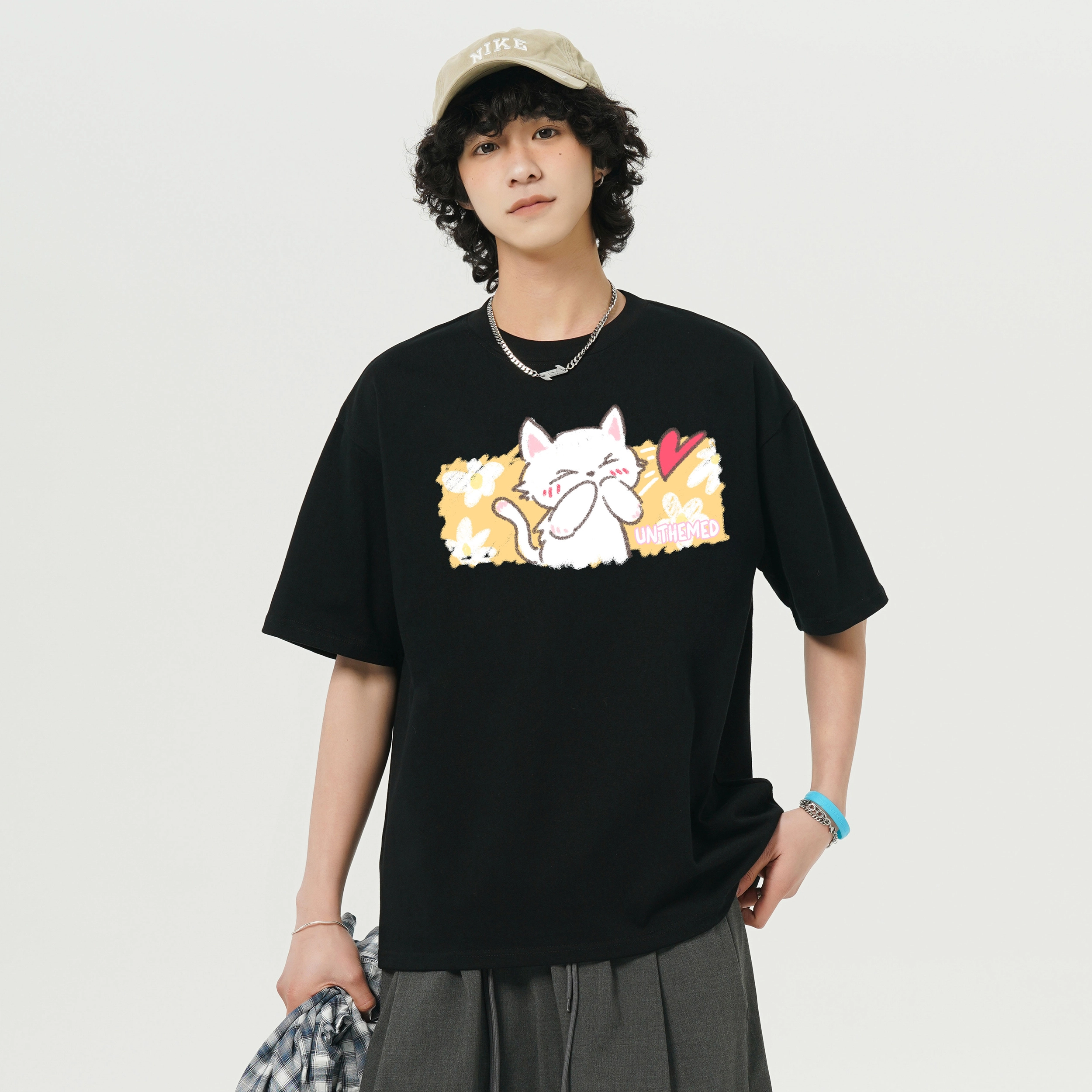 UNthemed T
