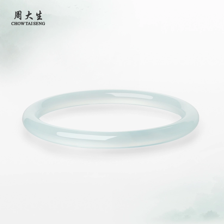 周大生 白月光古香古色小众素玉素圈镯子 新中式显白显手细水润镯古典气质 清冷宫廷风旗袍礼服氛围感 好运 玉髓 手镯 女款