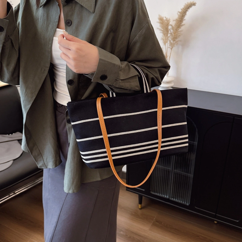 ALOENEY Tote
