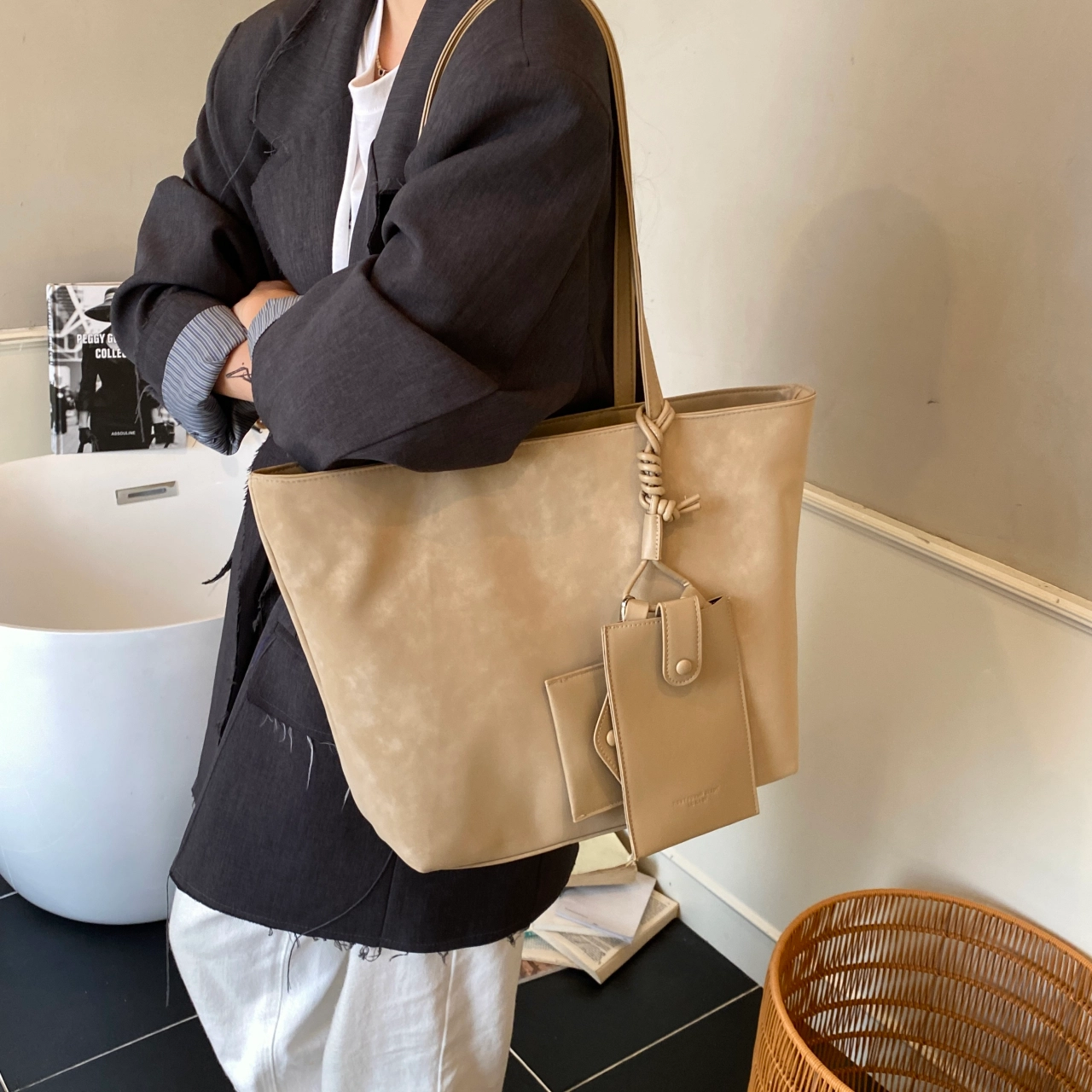 JIANGLIDA PU Tote