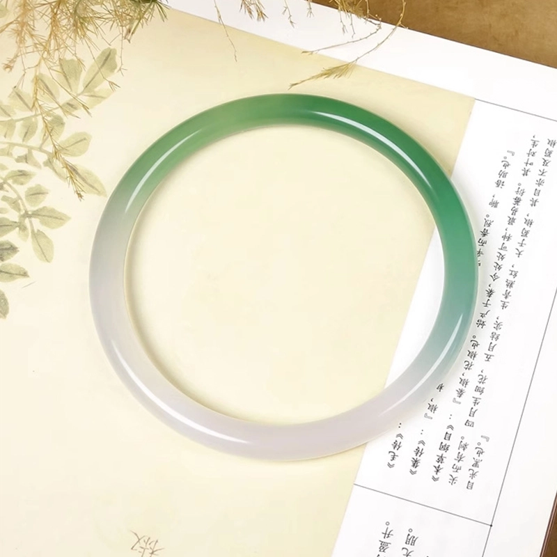 庆怡 远山黛古风油青 薄荷曼波叮当镯 新中式国风半山半水渐变樱花粉 玉髓 玉石手镯 女款