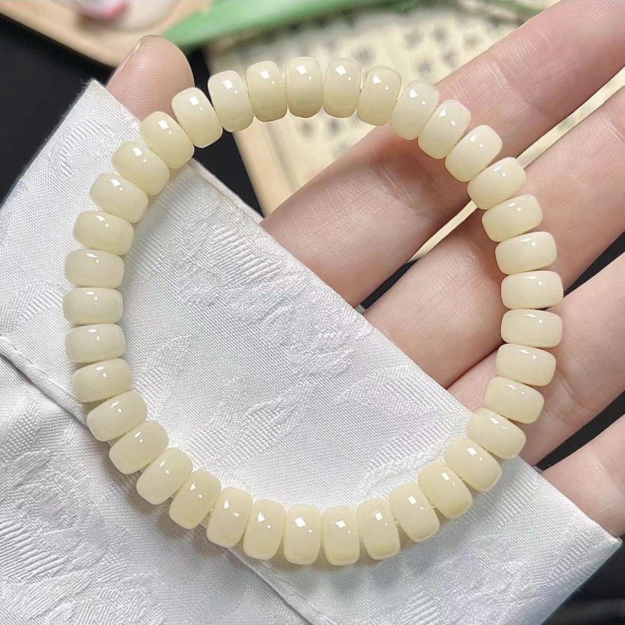 郁馨 俏皮可爱温柔单圈隔片珠 国潮复古休闲佛珠简约百搭素串精致绕指柔轻奢高级感 #好运 菩提根 手串 男女同款情侣款