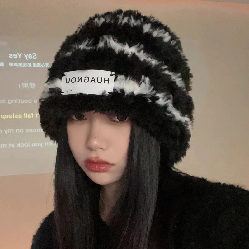 山一丸 黑白条纹针织毛绒帽秋冬保暖帽百搭显脸小护耳帽 涤纶 绒线帽 女款