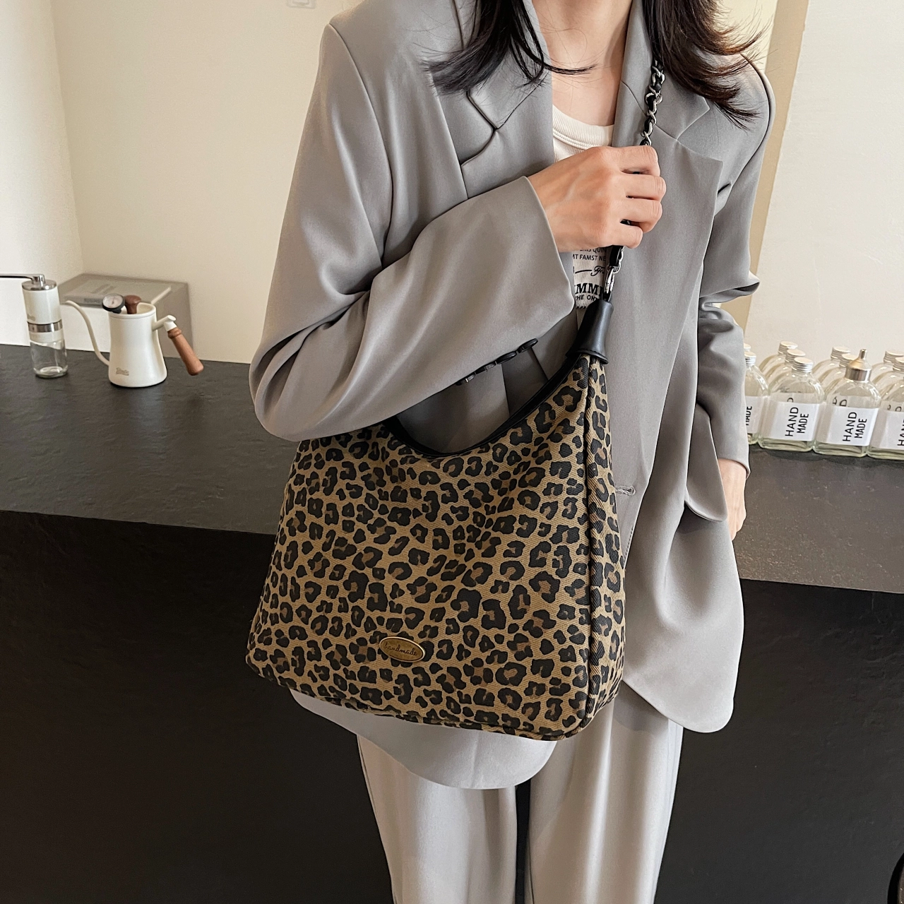 伊曼家 高级感时尚百搭链条通勤 帆布 单肩包 大号 女款 咖啡色/黑色