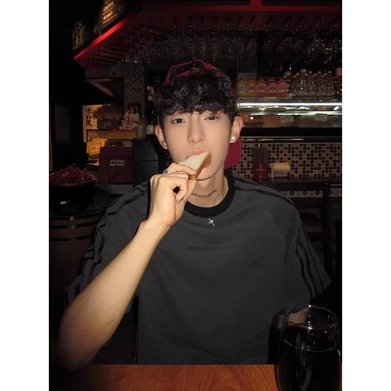 YICHEN T