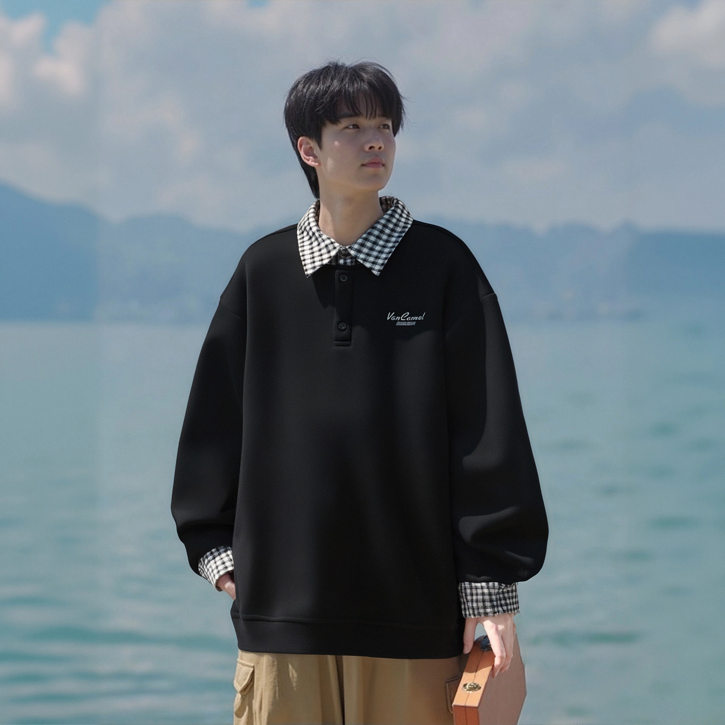 VanCamel LogoTPolo