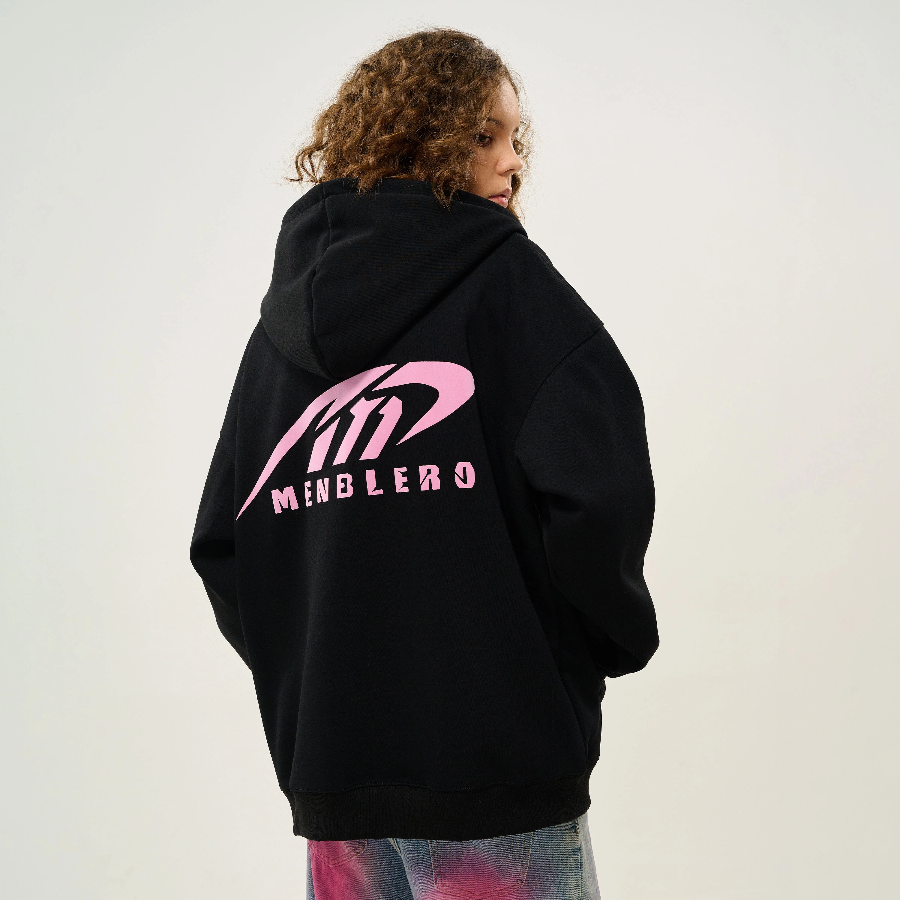 Menblero Logo