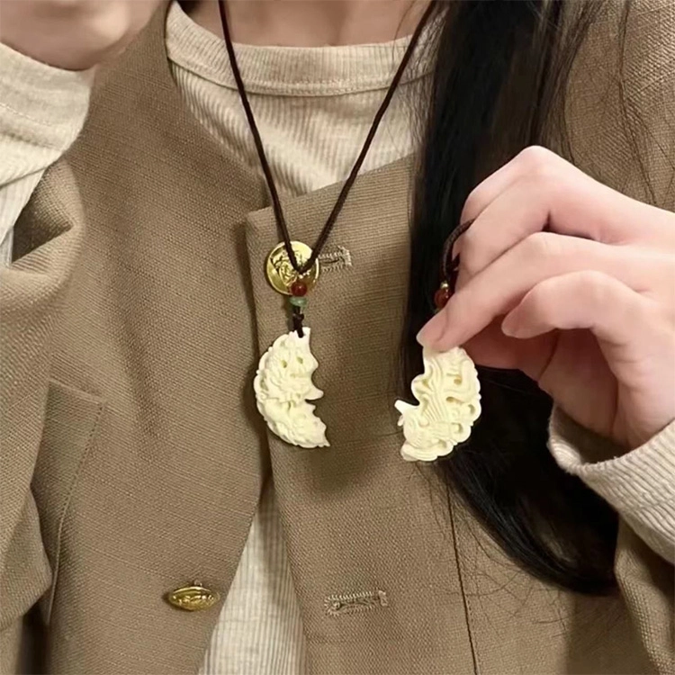 蒂尼诗 龙凤牌吊坠饰品挂坠送挂绳简约新古风 琉璃 项链 男女同款情侣款