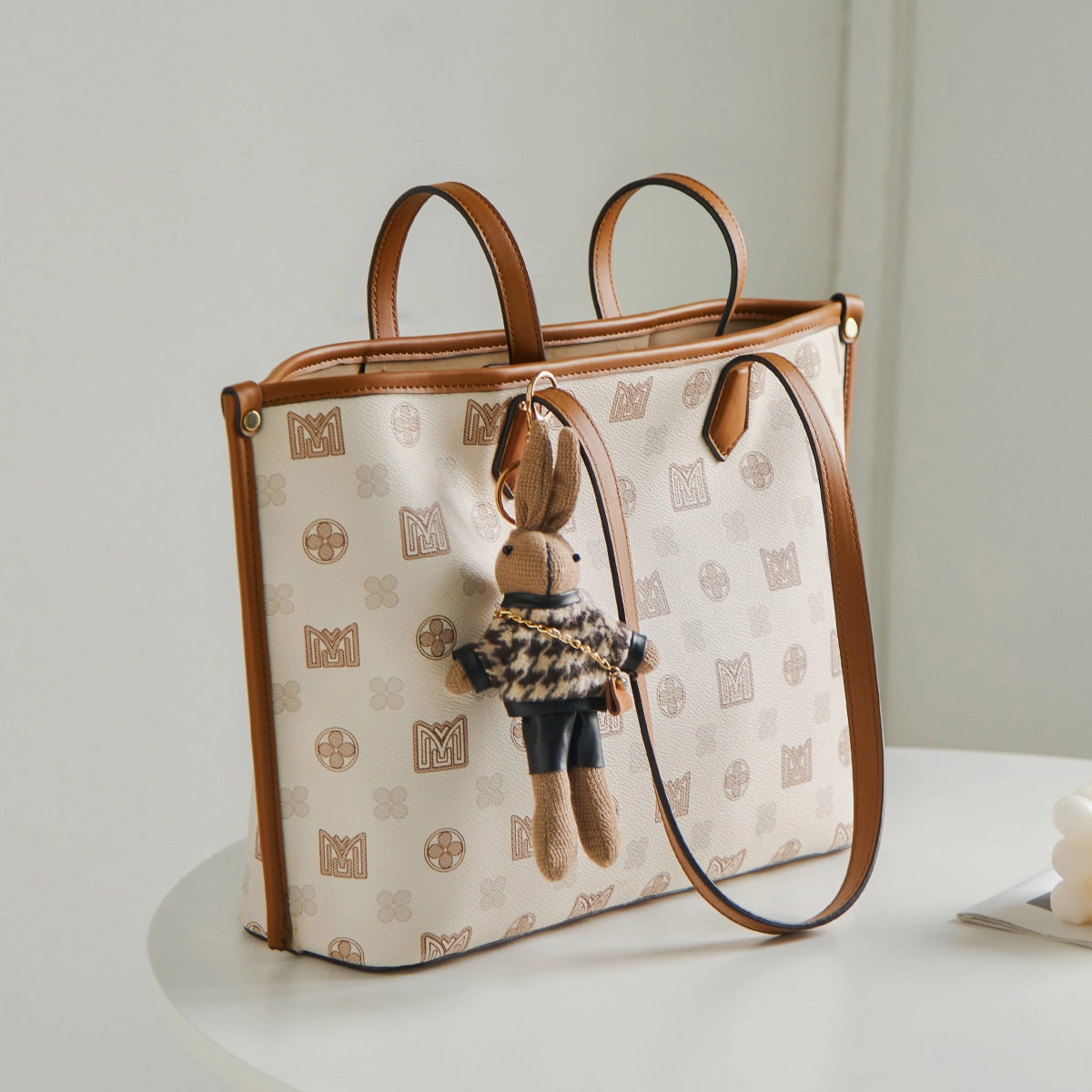15 MINS PVC Tote
