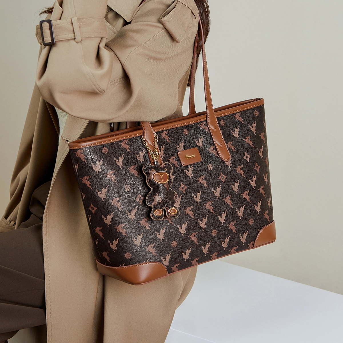 15 MINS pvc Tote