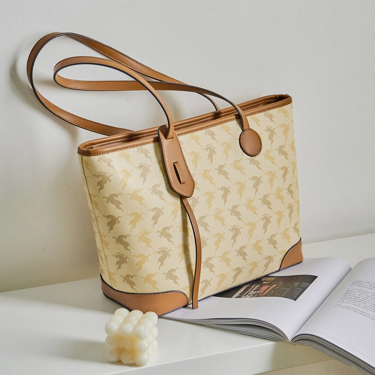 15 MINS PVC Tote