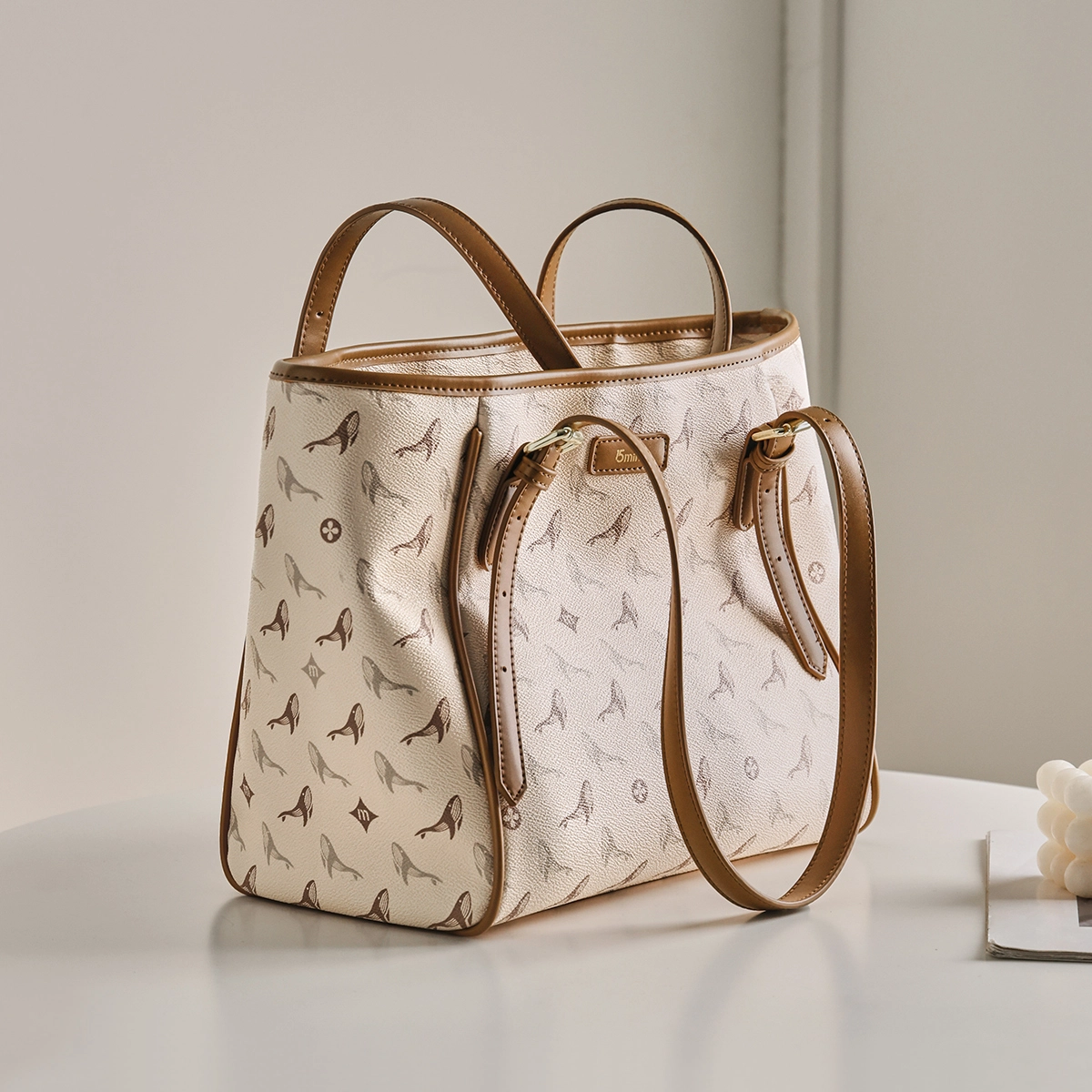 15 MINS PVC Tote