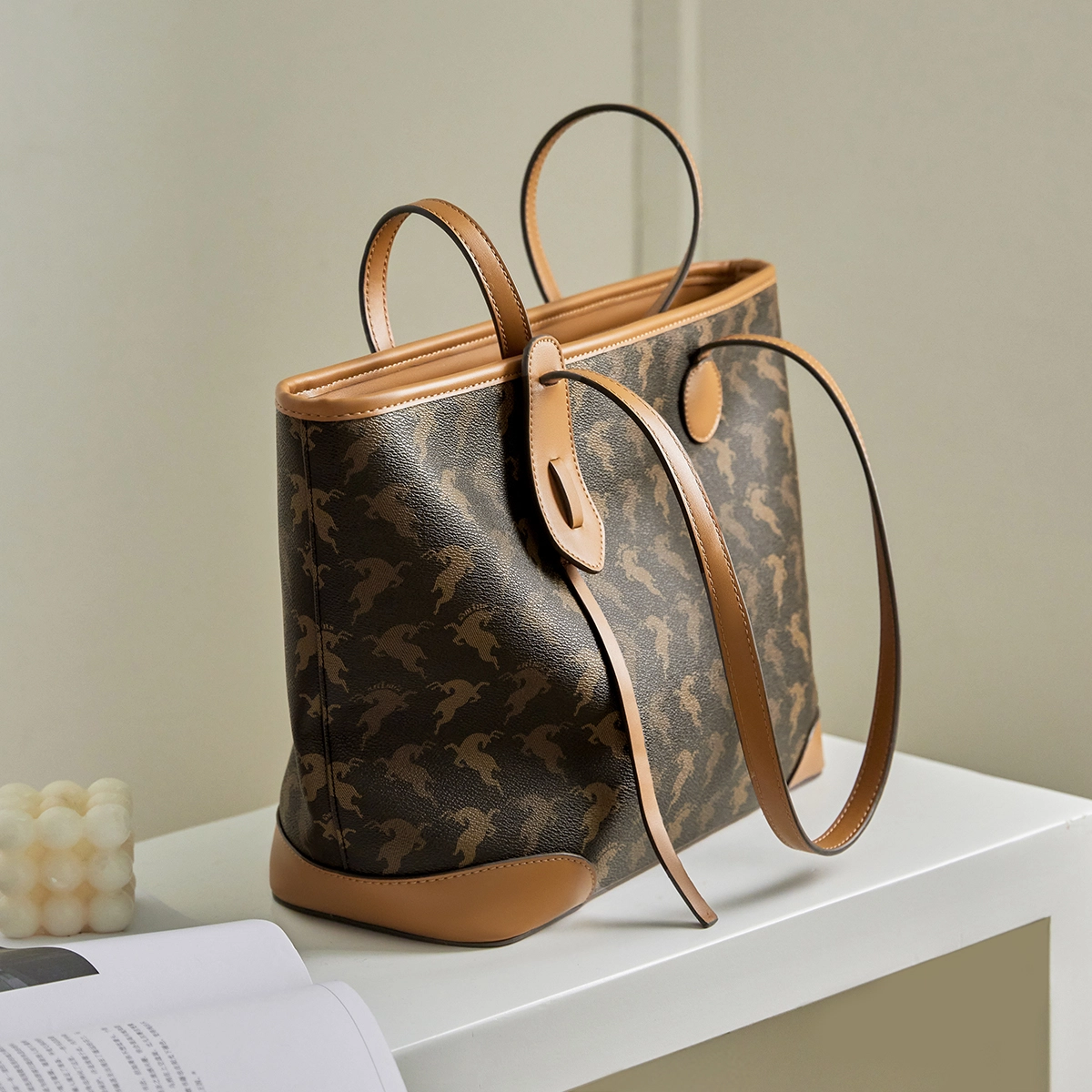 15 MINS PVC Tote
