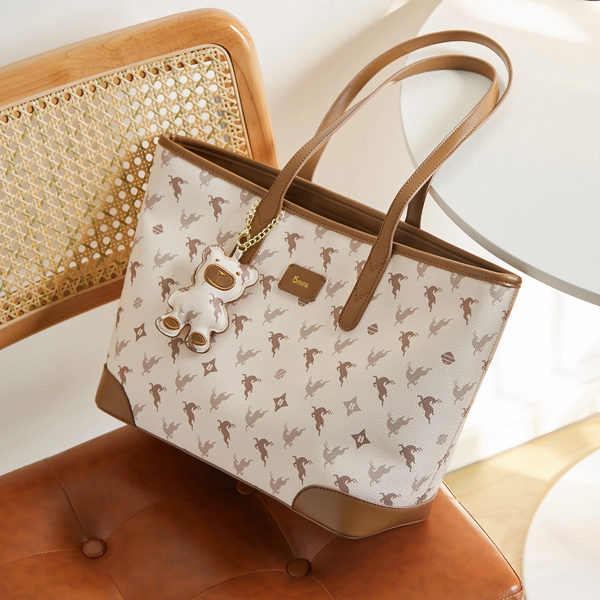 15 MINS PVC Tote