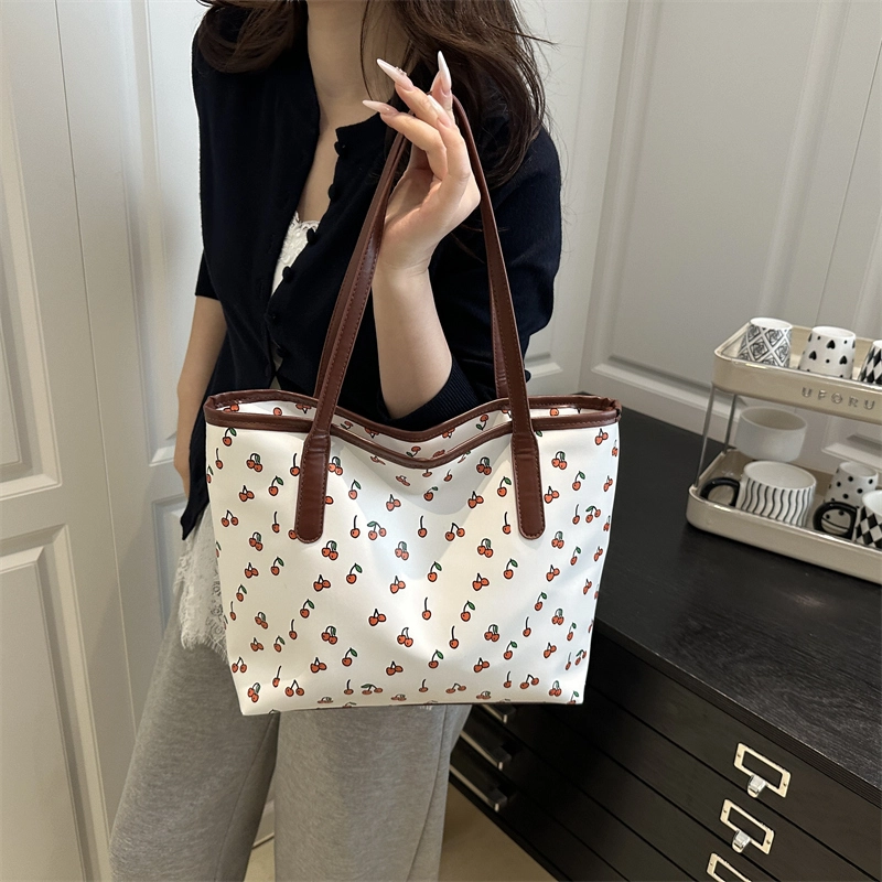 LOUIS ROYALN PU Tote