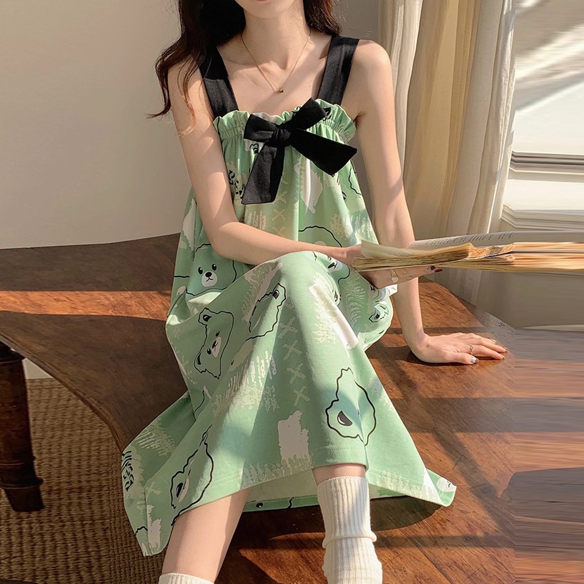 水中花 可外穿法式薄款宽松吊带睡裙 女款 绿色