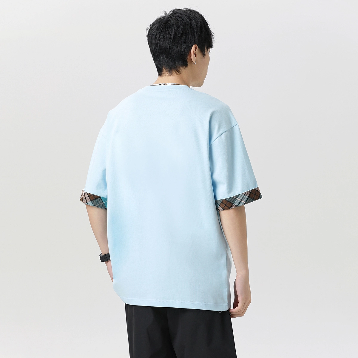 ADOONGA T