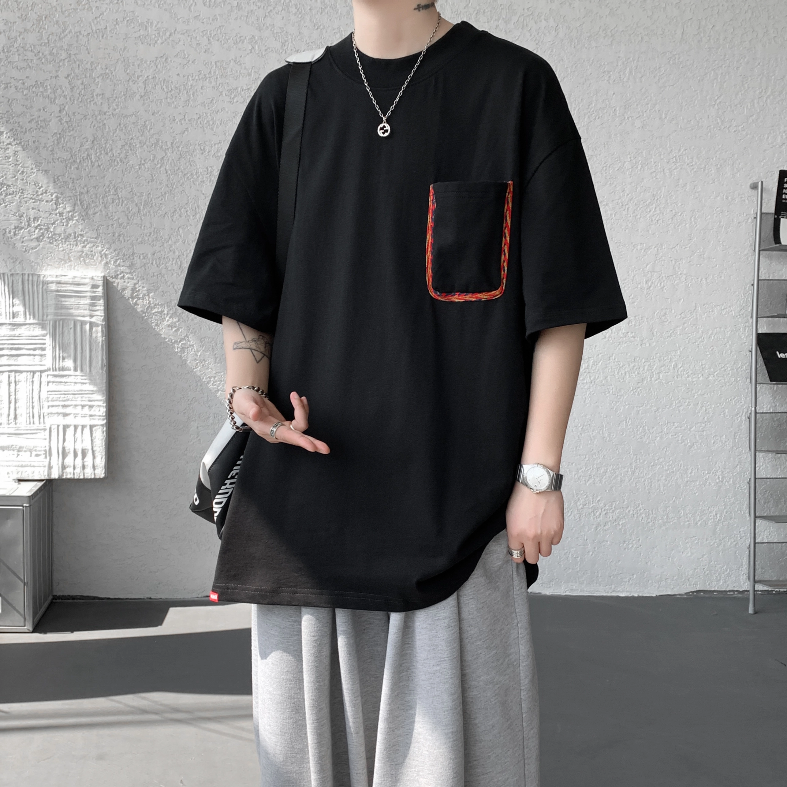 ADOONGA T