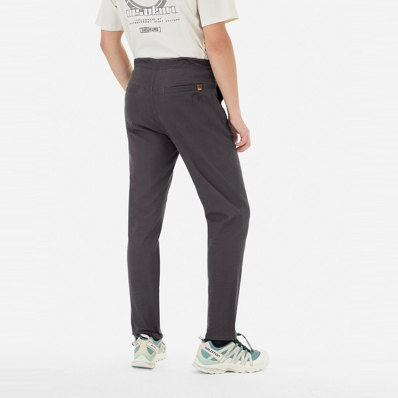 EVISU KURO 2024