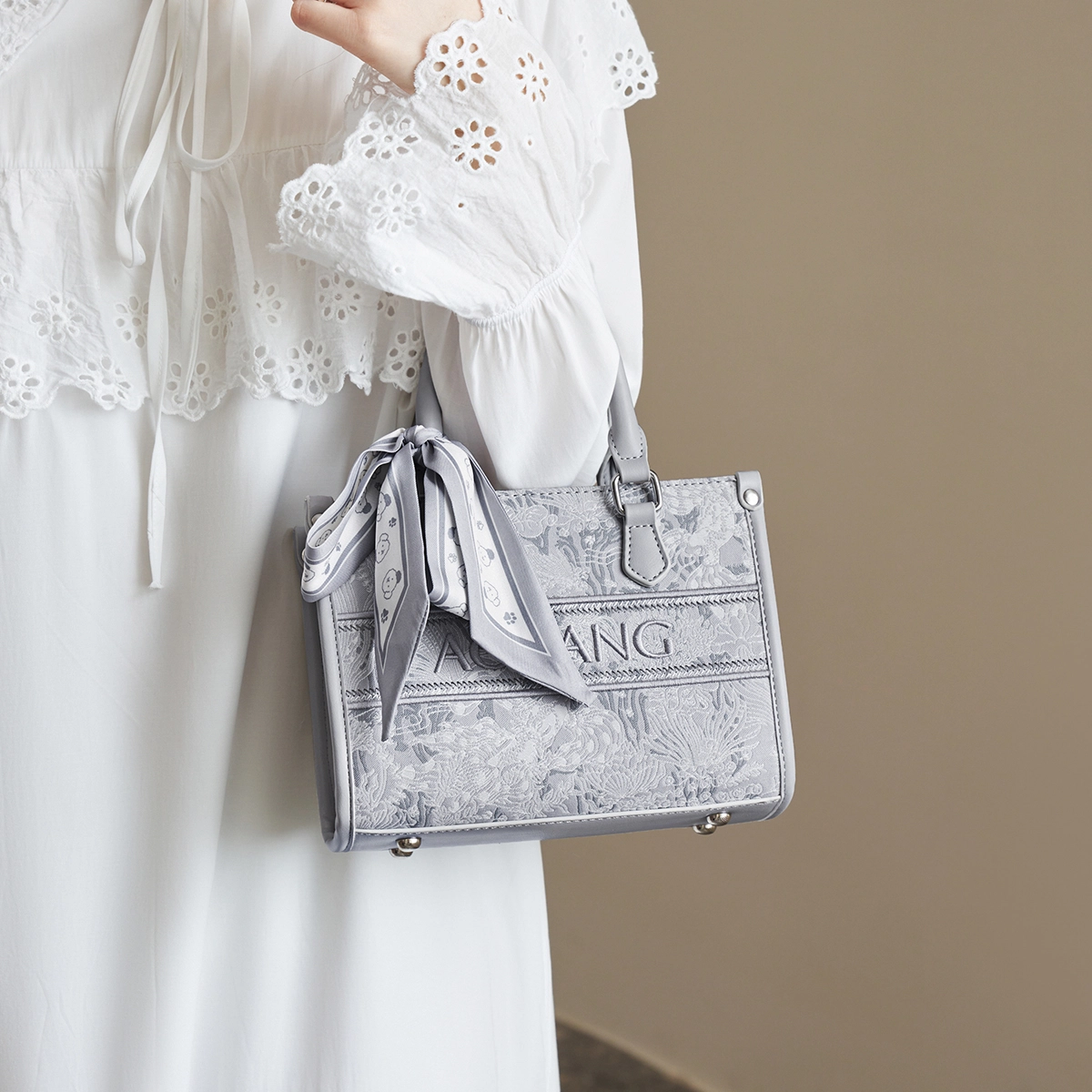 AOKANG Tote