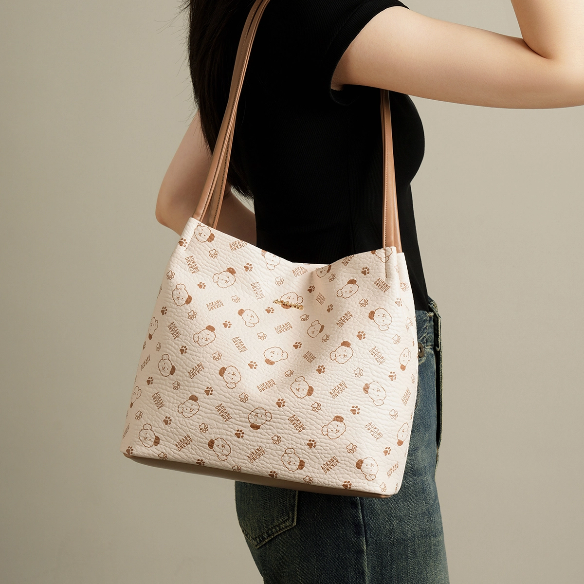 AOKANG Lucky PVC Tote