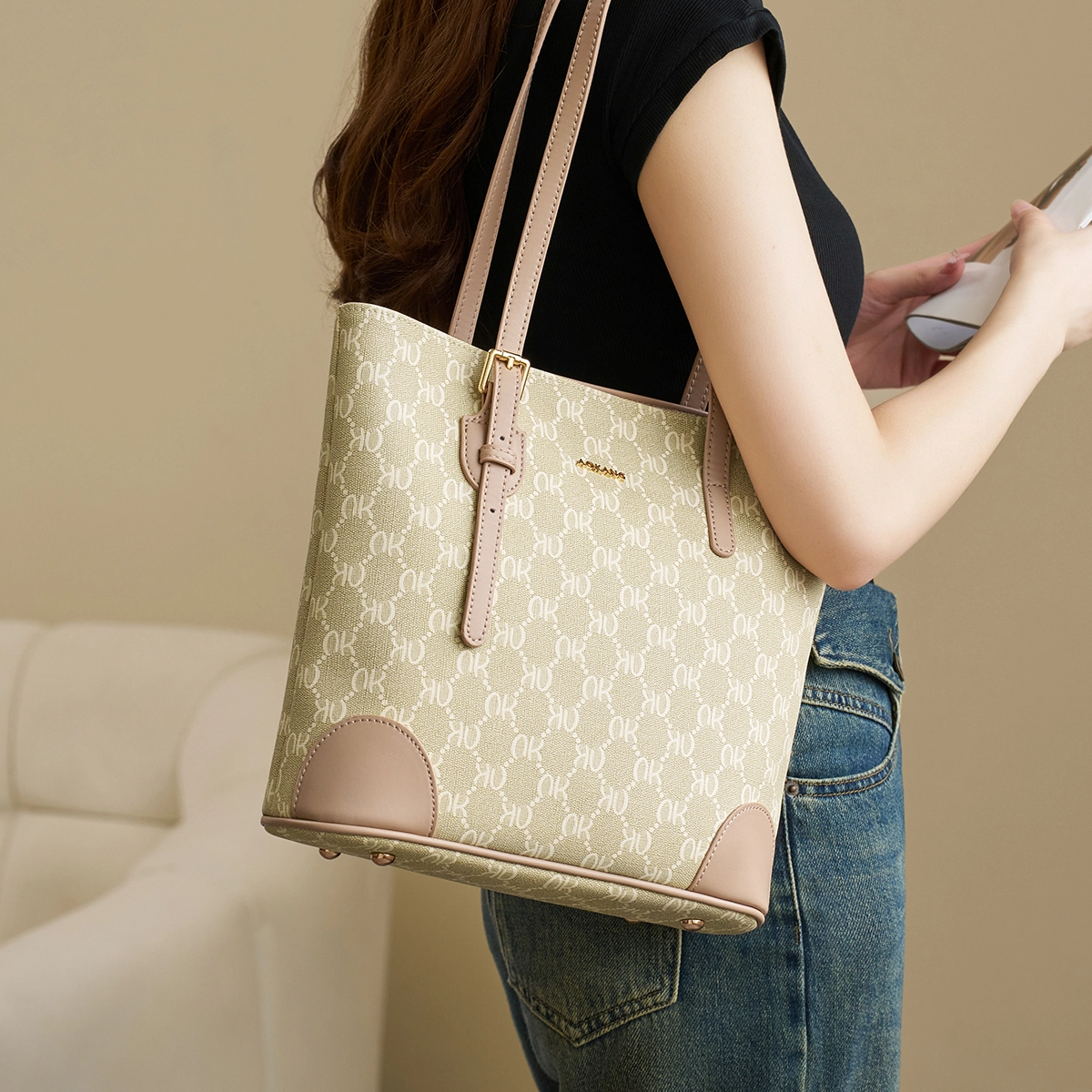 AOKANG PVC Tote
