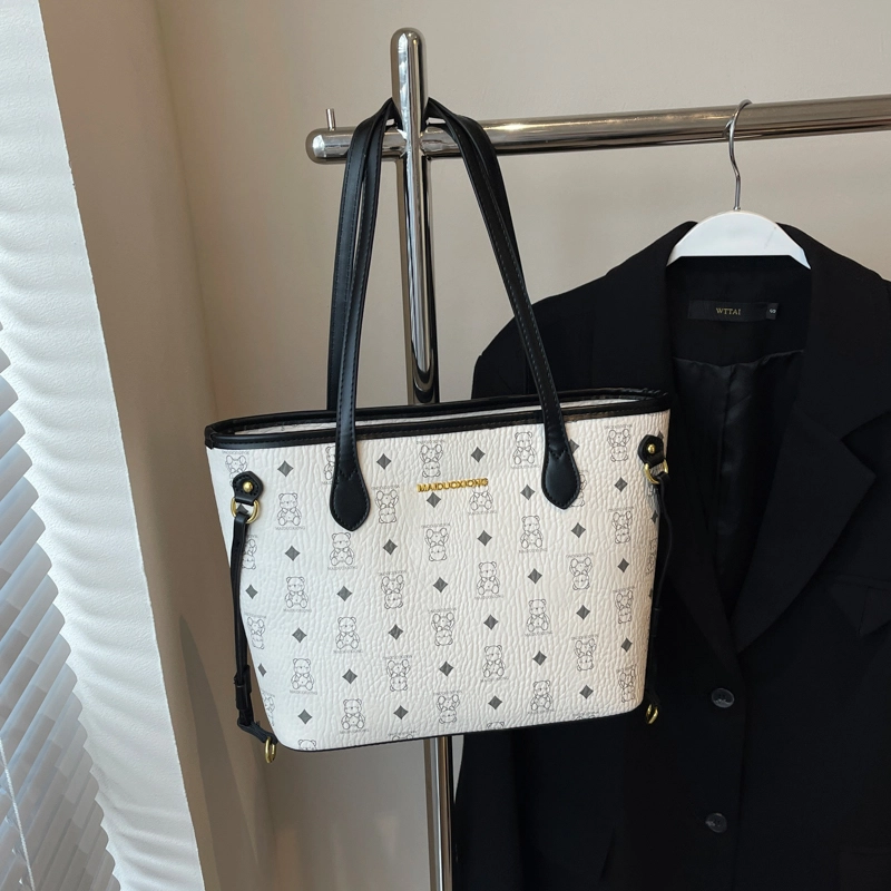LARTIGENT PU Tote