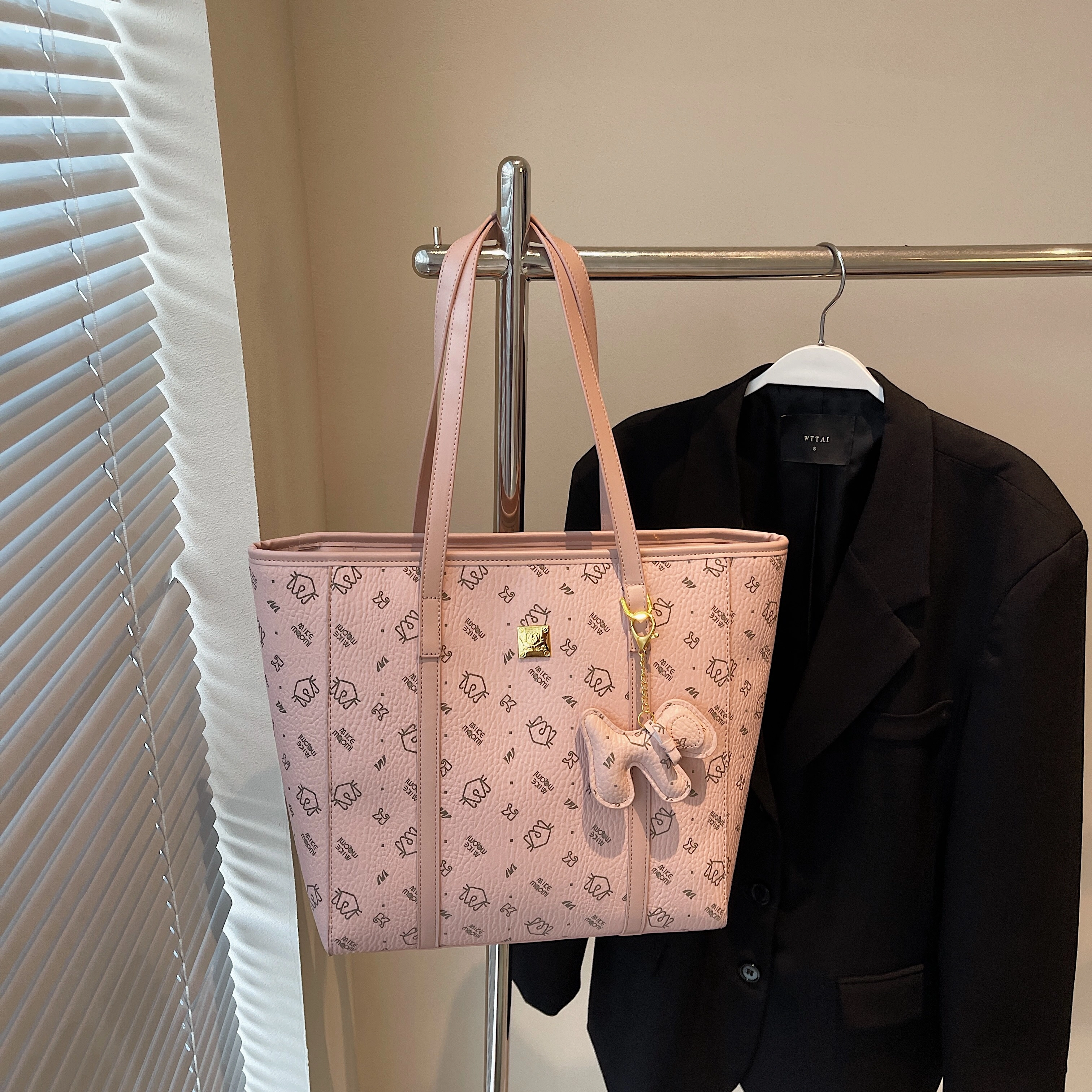 LARTIGENT pu Tote