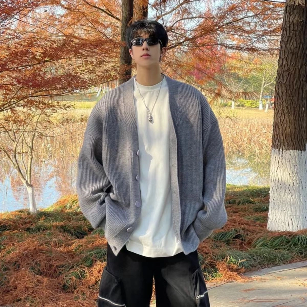 V