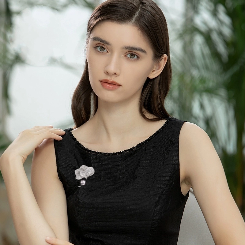 兰盈 银杏叶轻奢小众 合金 胸针 女款