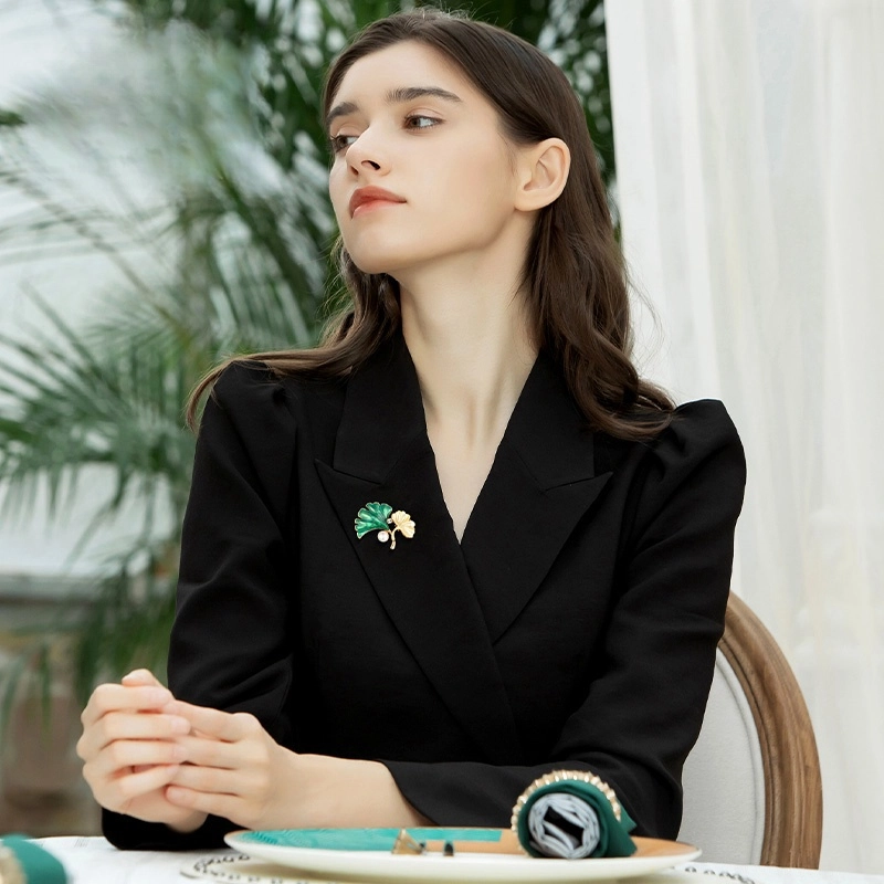 兰盈 银杏叶轻奢小众 合金 胸针 男女同款情侣款