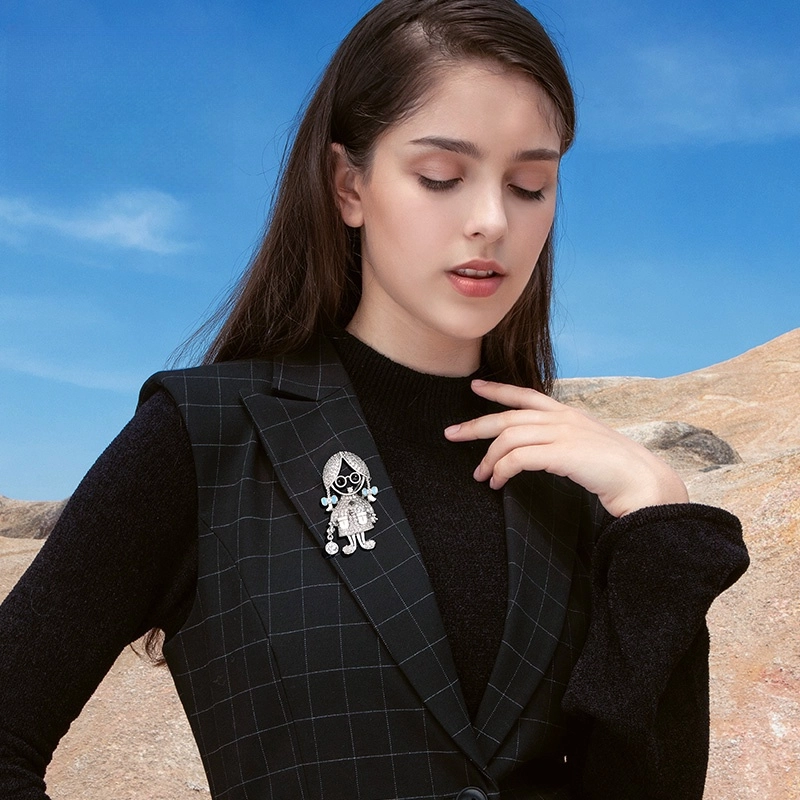 兰盈 原创设计晴天娃娃 水晶胸针 女款