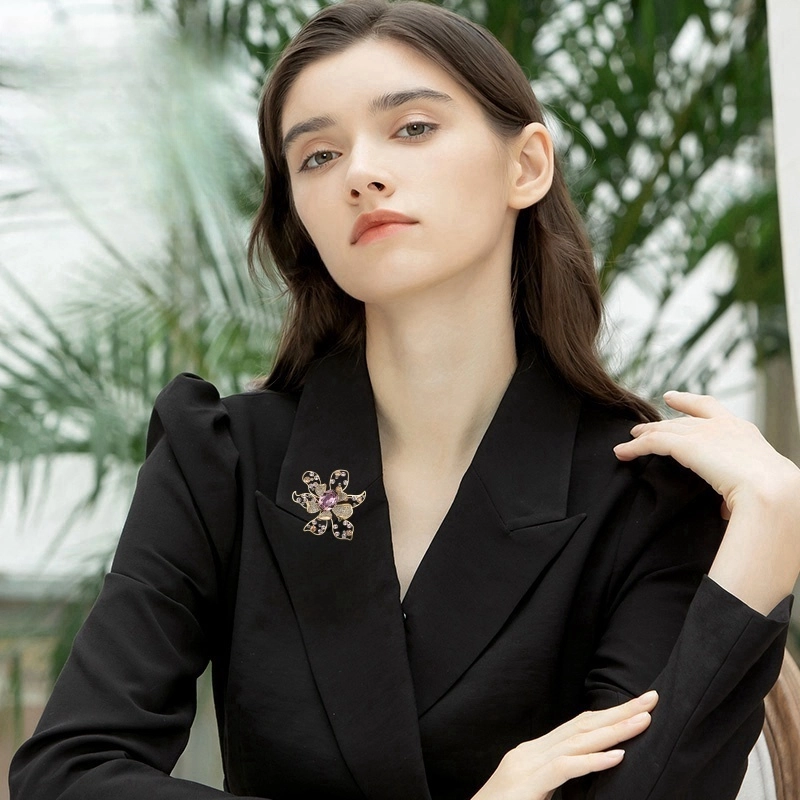 兰盈 姜花轻奢小众 环保合金 胸针 女款