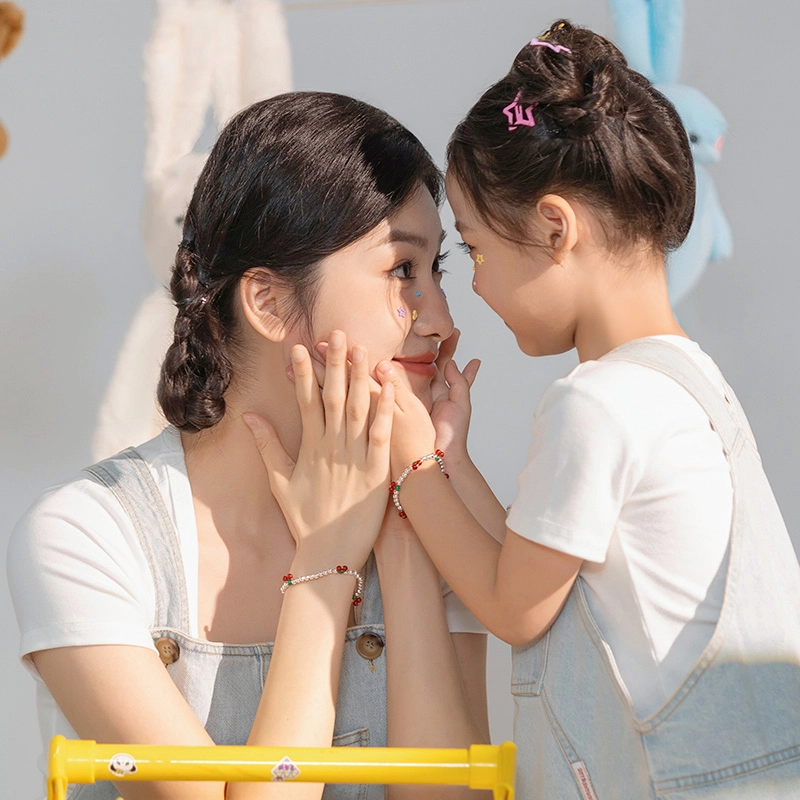 潮宏基 趣玩 樱桃甜美亲子 足银 闺蜜浪漫女友恋爱告白生日周年纪念礼 玛瑙 手串 女款