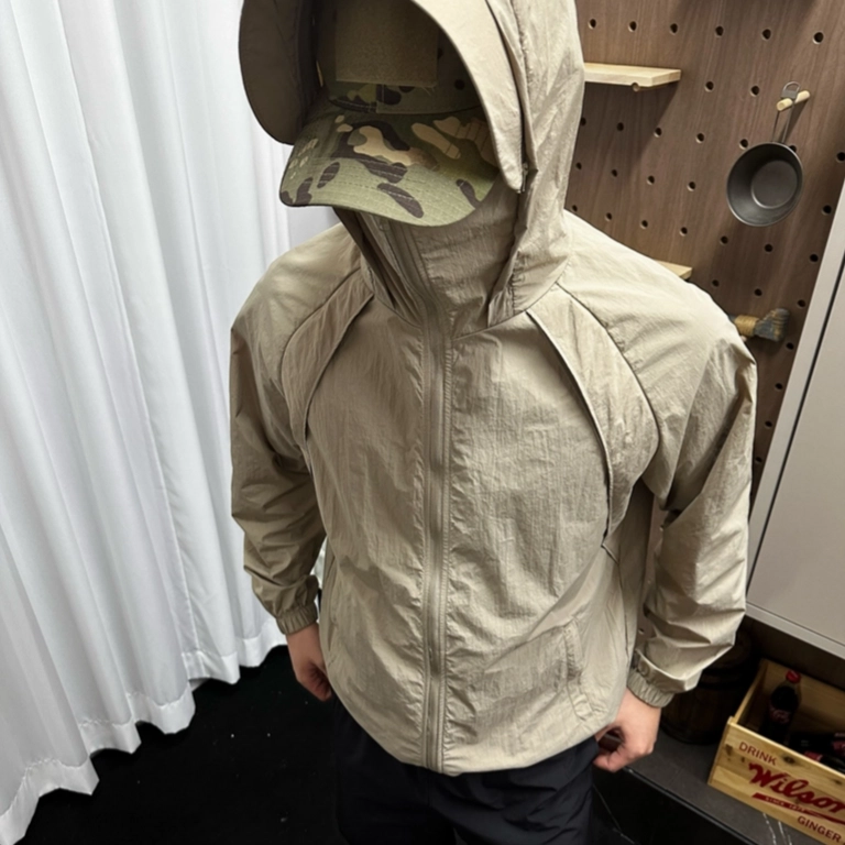 曼城 户外山系防风防晒衣服宽松百搭骑行登山腋下透气防紫外线连帽可拆卸轻薄长袖风衣 男女同款