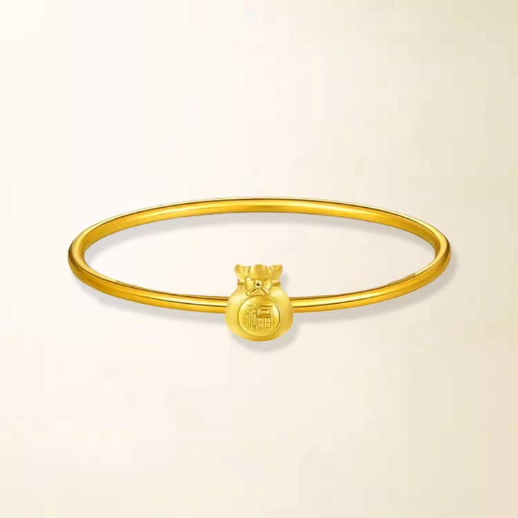 999