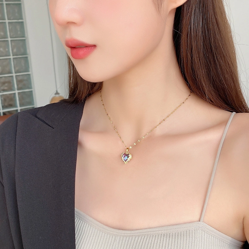 匹克 爱心彩色轻奢锁骨链 钛钢 项链 女款