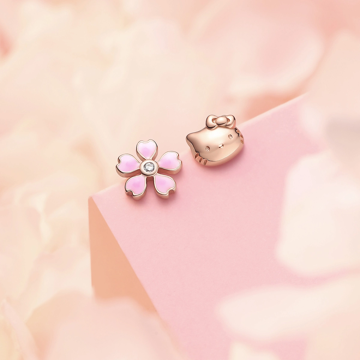 Hello Kitty 2024 S925 kt
