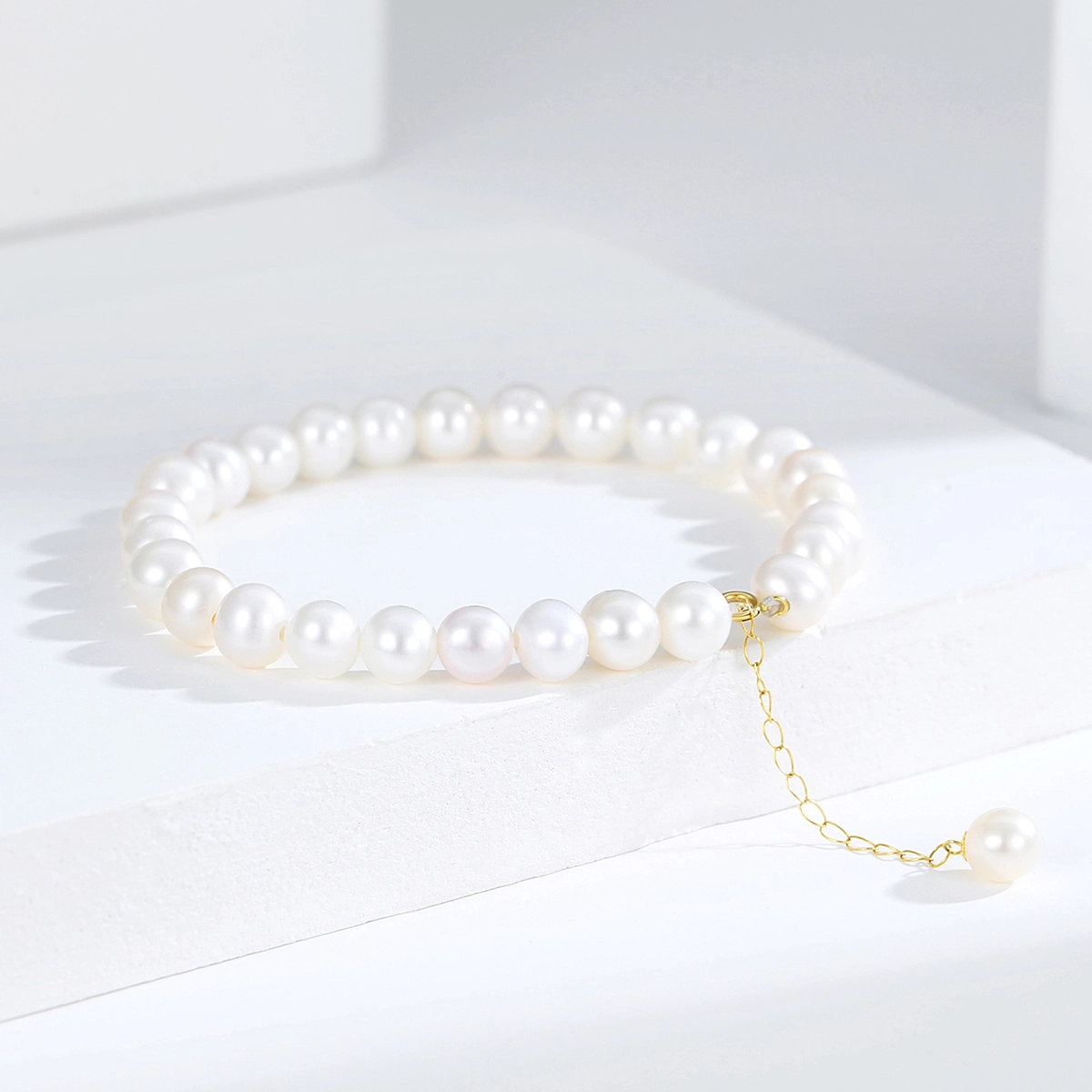 ADHORA 18K