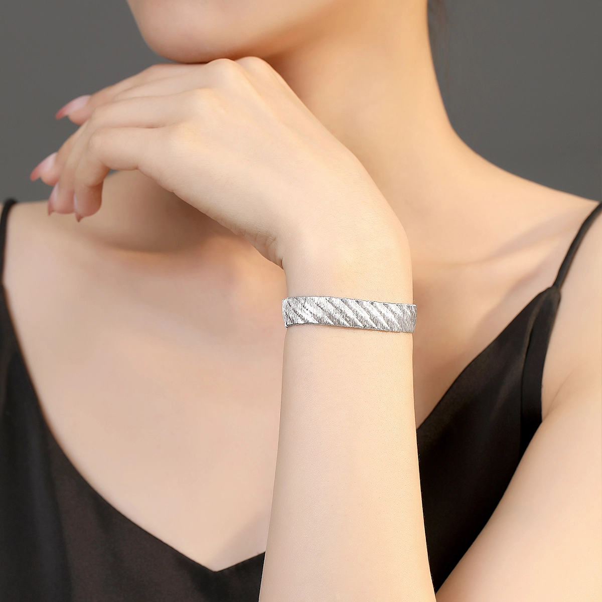 ADHORA S925