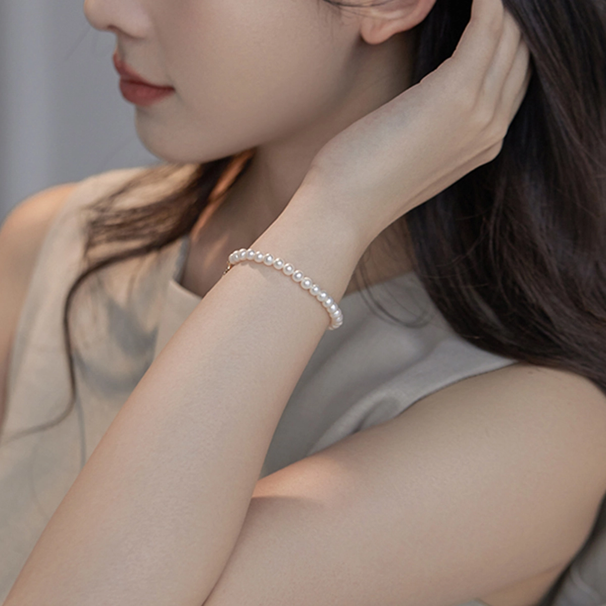 ADHORA 18K