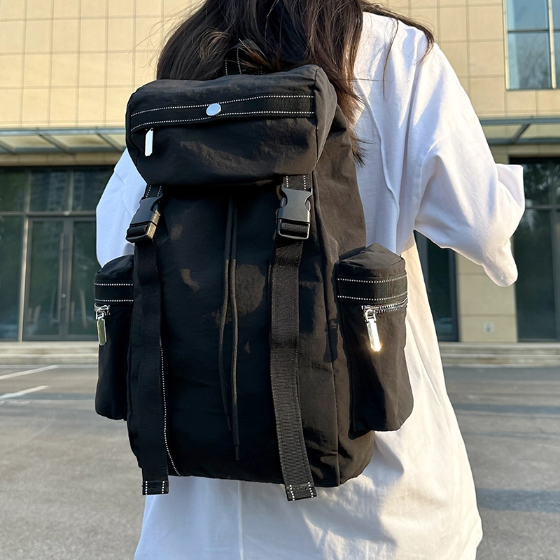 意酷 时尚潮流简约高级 尼龙 双肩包 常规 男女同款情侣款 多色