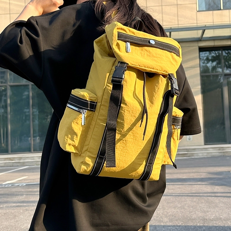 意酷 时尚潮流简约高级 尼龙 双肩包 常规 男女同款情侣款 多色