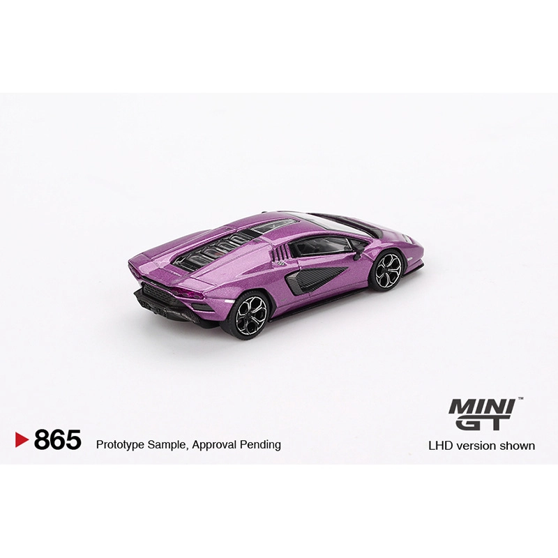 MINI GT Countach LPI 800-4 30
