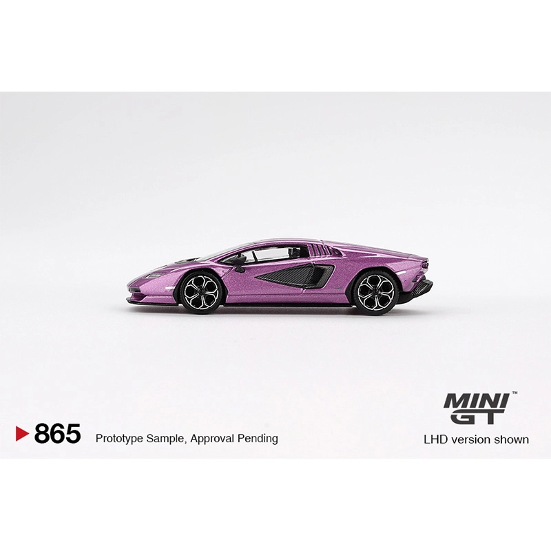 MINI GT Countach LPI 800-4 30