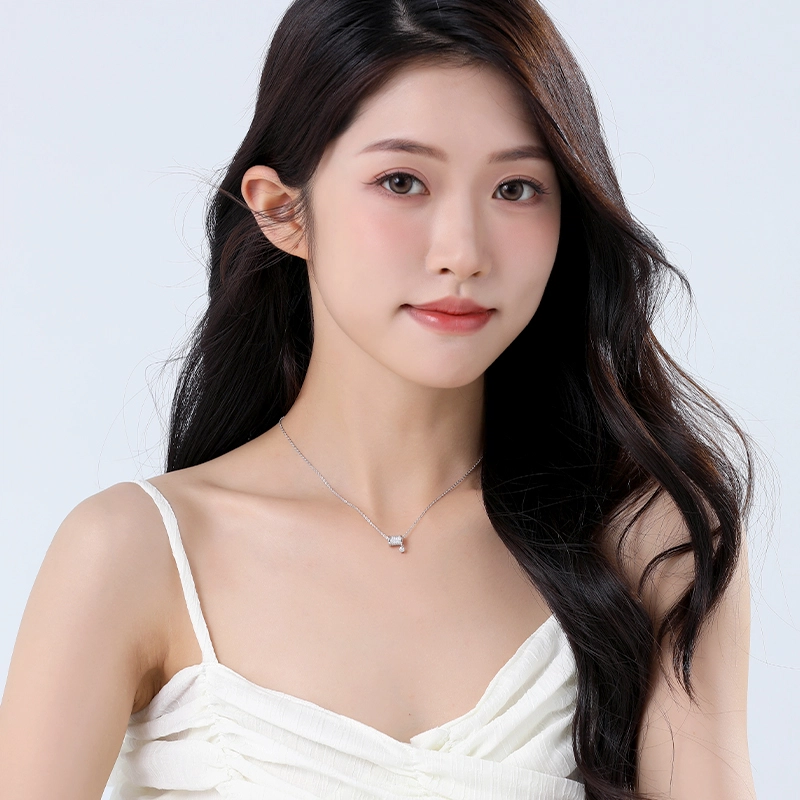 S925