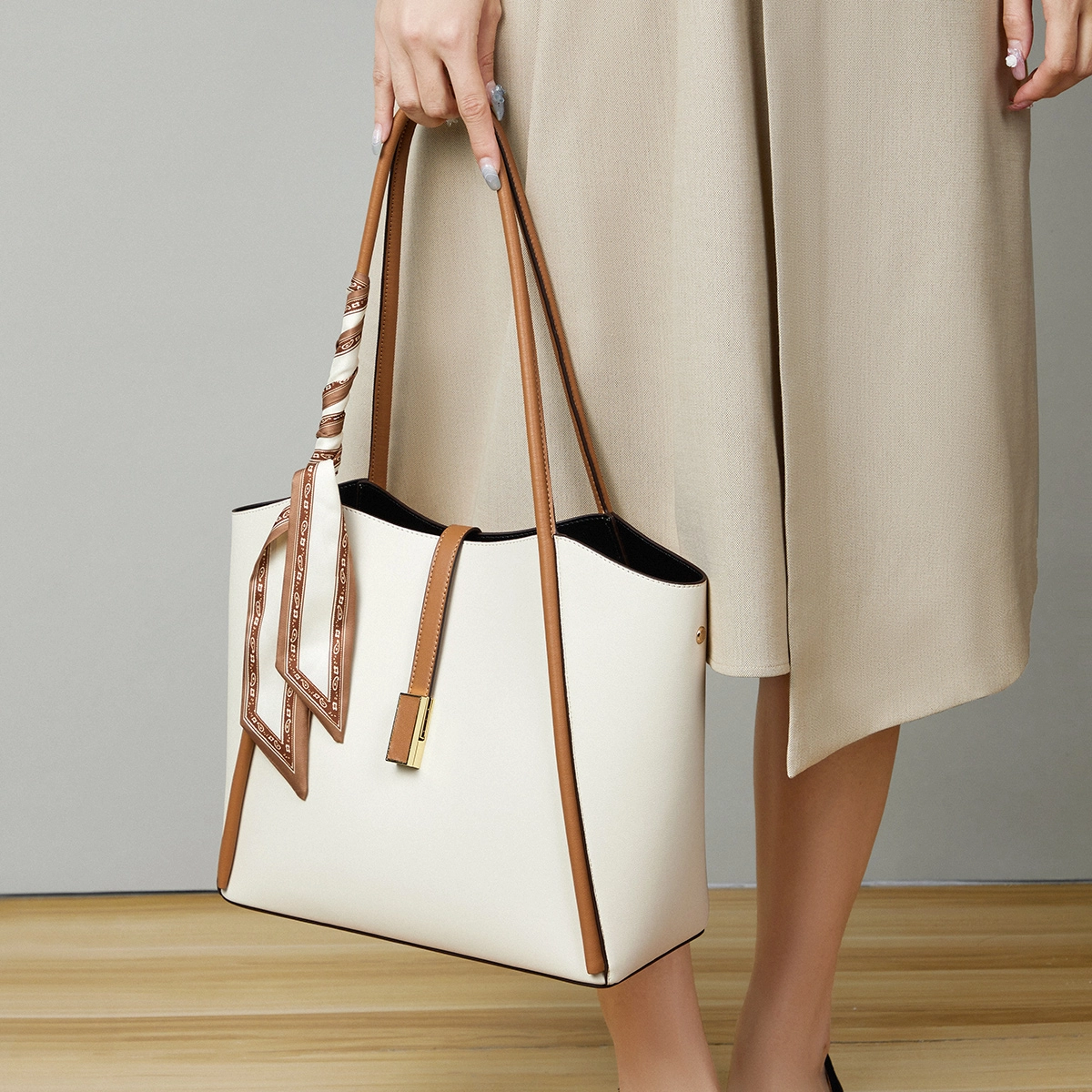 L'ALPINA Tote