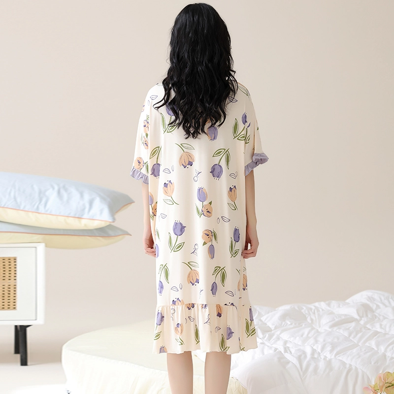 怀尔蔚 花边圆领套头休闲透气短袖睡裙 女款 图片色