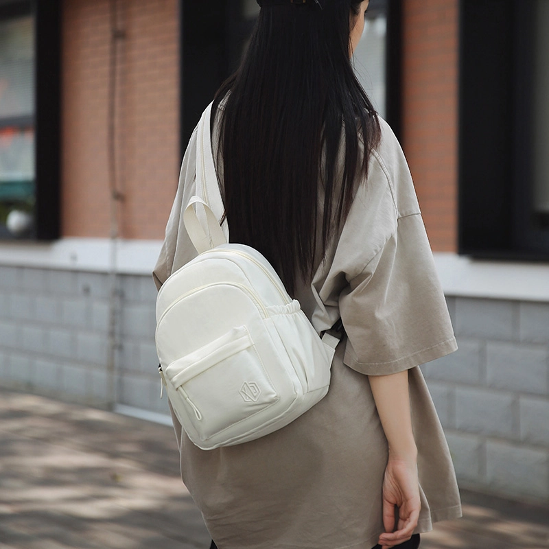 班亚奴 时尚百搭简约轻便 尼龙 双肩包 常规 男女同款情侣款 多色